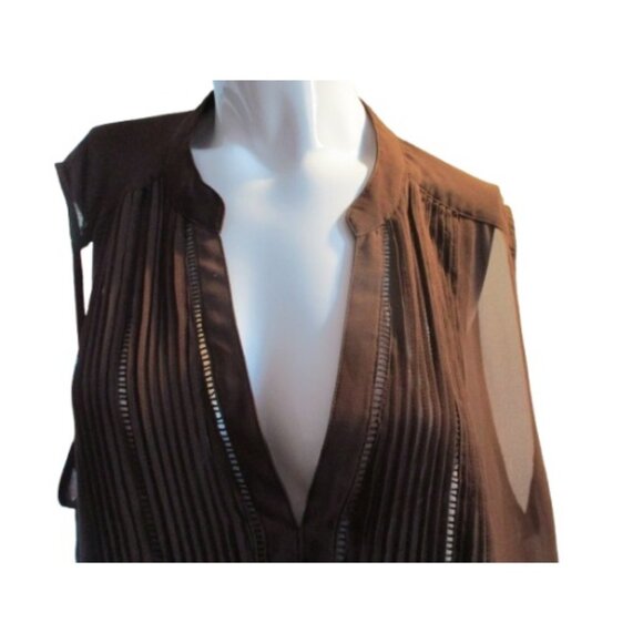 โจ Love & Legend โ Sheer Pleated Blouse (3X) - Picture 1 of 5